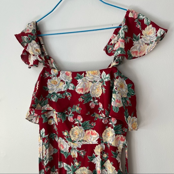 Revolve, privacy please made in LA 🌹 - Picture 5 of 7